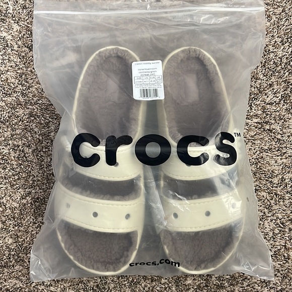 Brand New Crocs (Fur lined in-sole) size 11 in Men’s - Picture 5 of 5